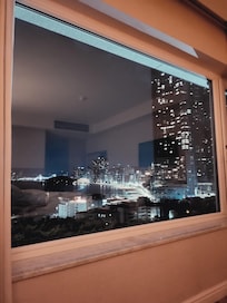 침대에서 너무 예뻐서 찍은 사진입니다