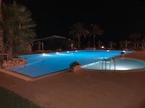 Piscine le soir