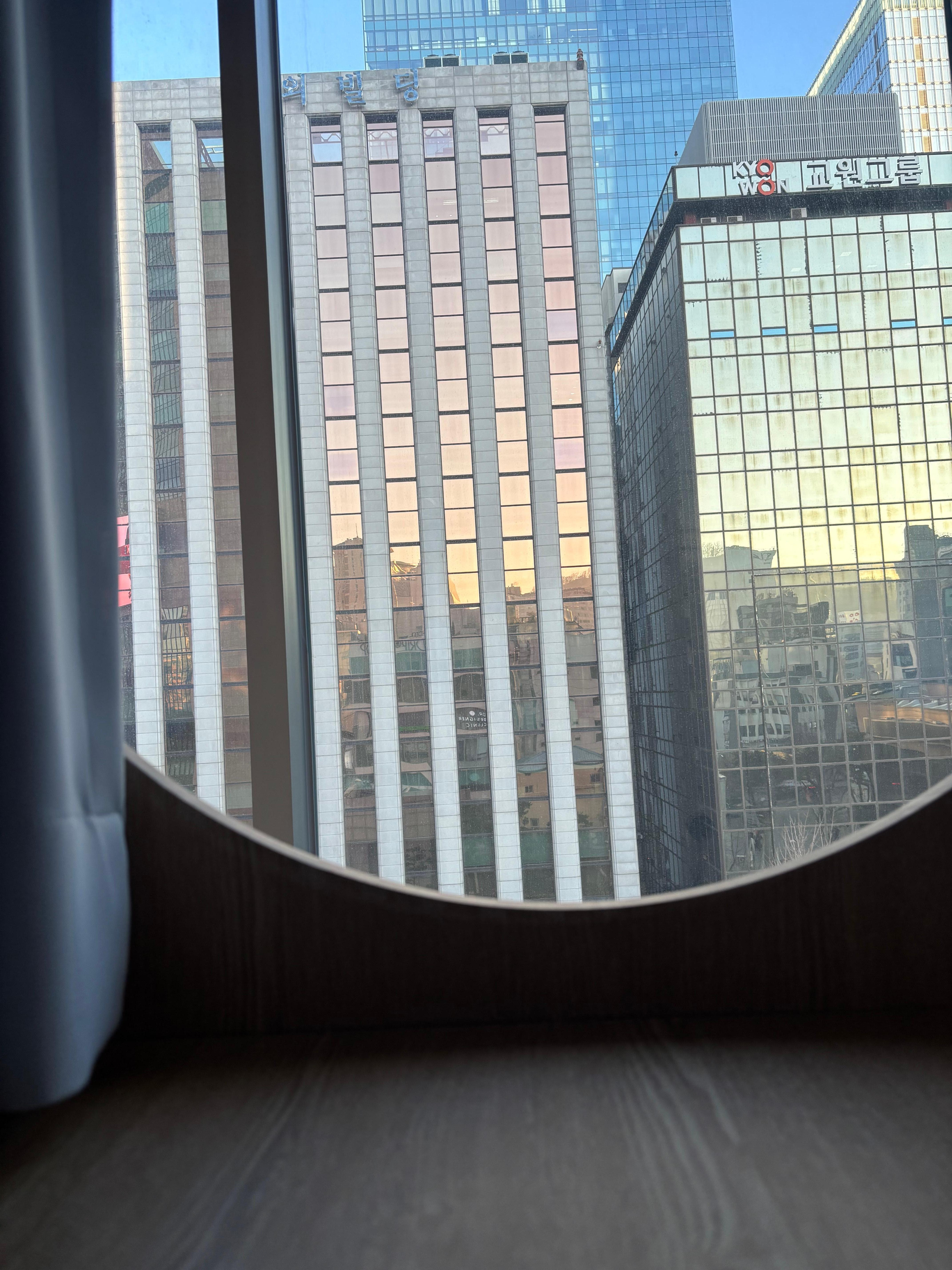 床位看出去的風景