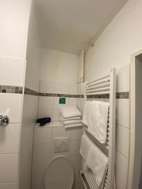 Room 430- Mold on bathroom ceiling