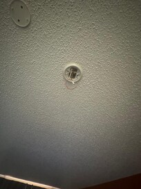 Lamp cables visible