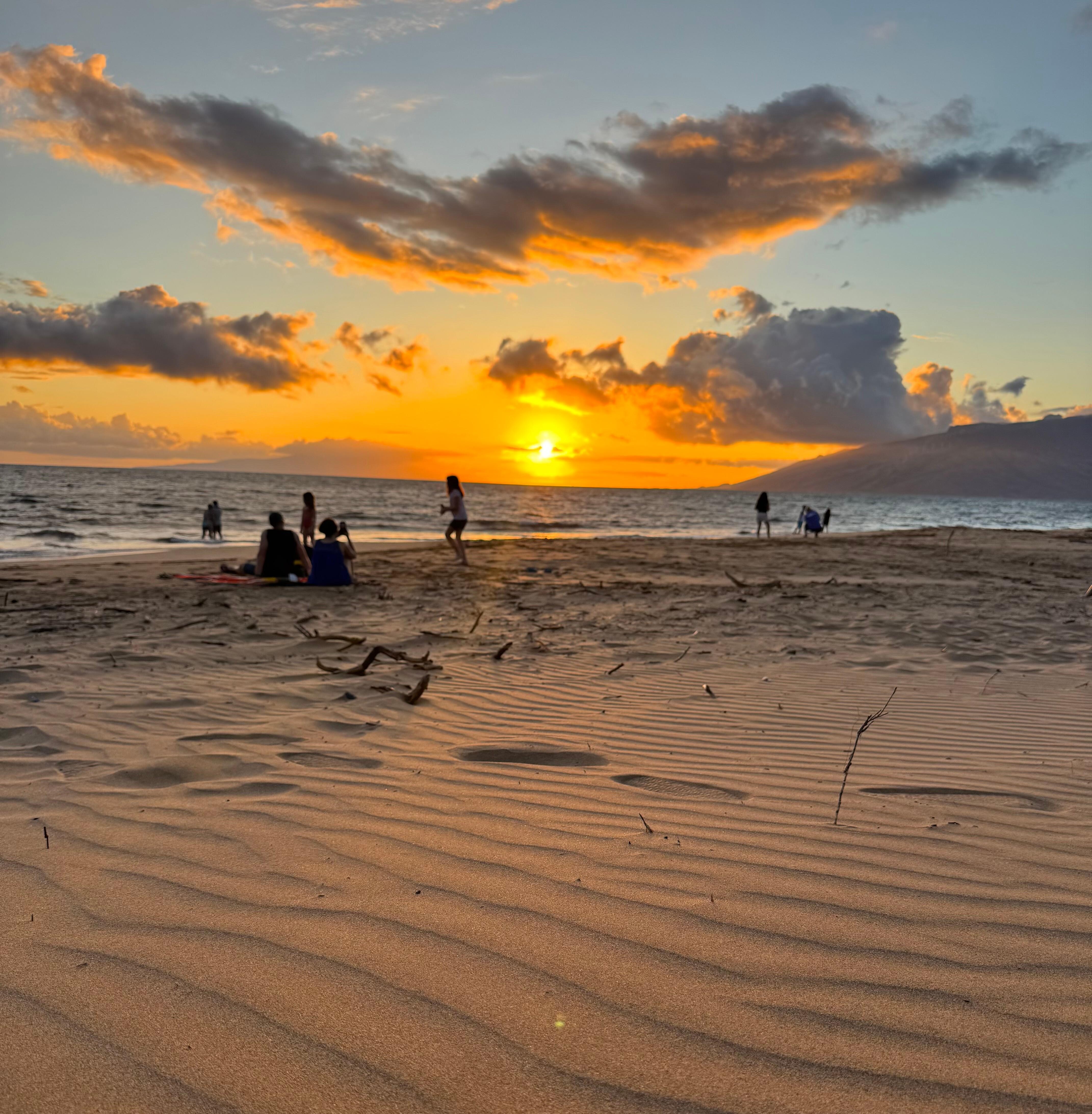 Short walk across the street to the beach for a stunning sunset!