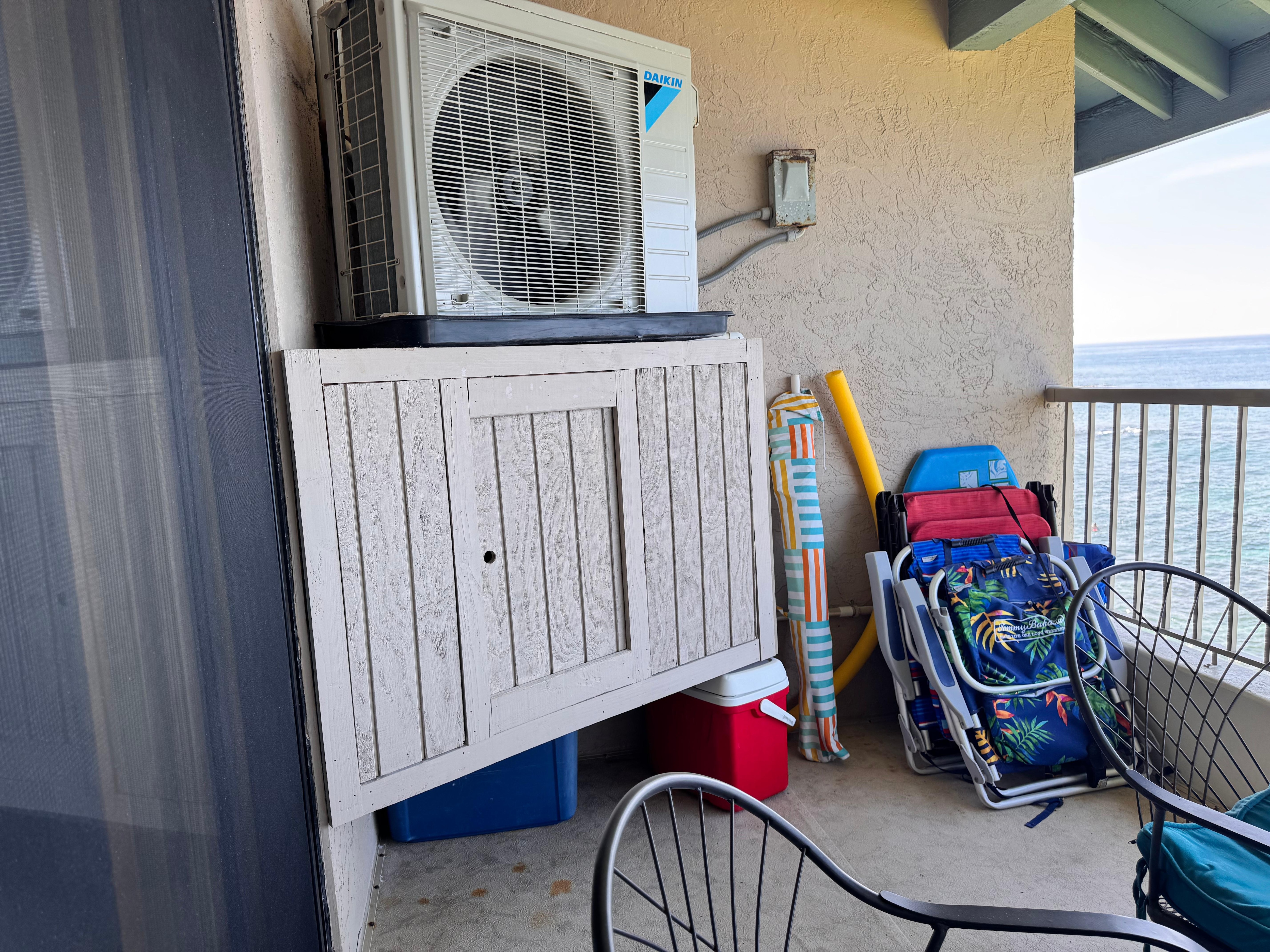 Beach and travel amenities 