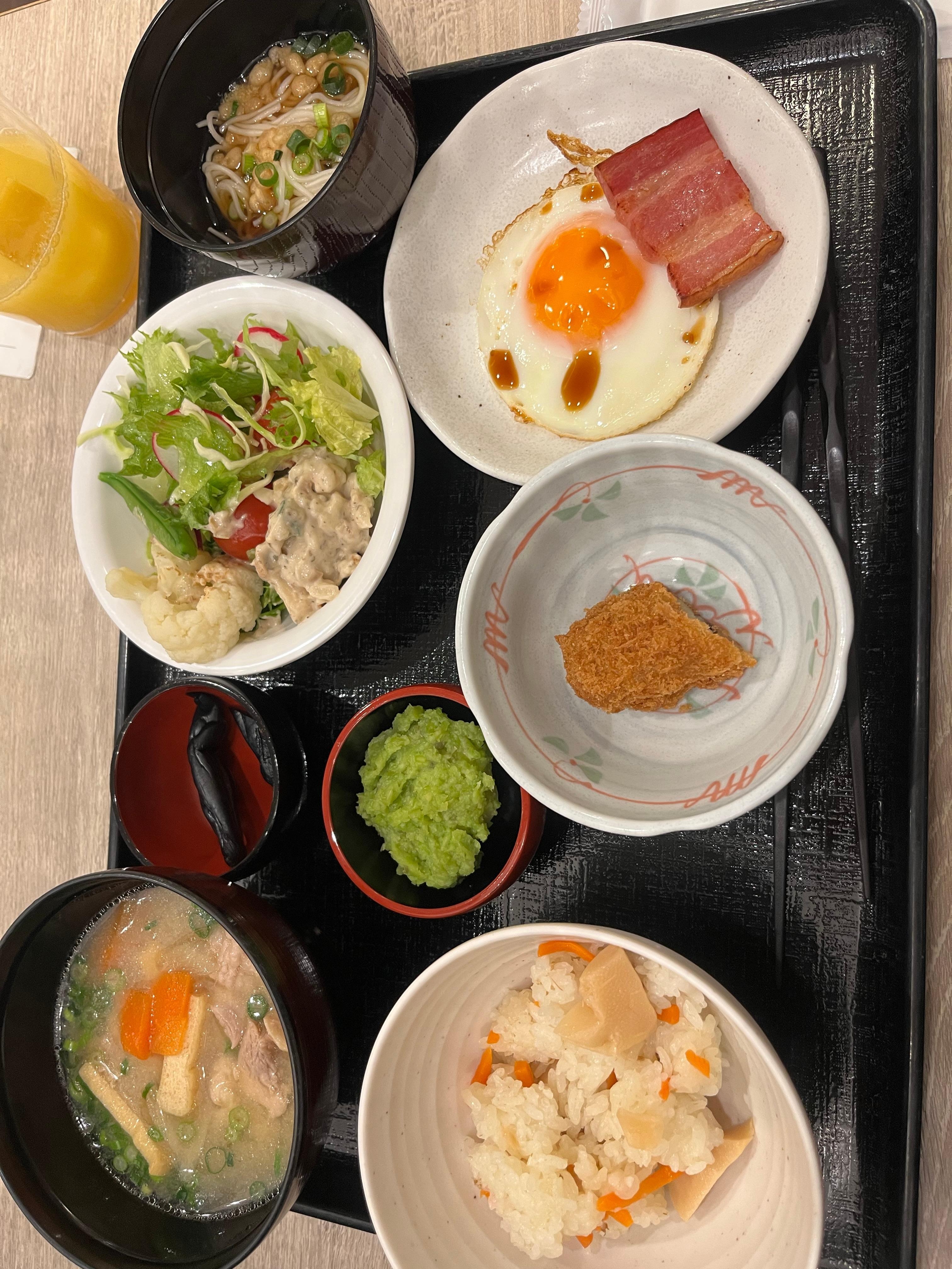 朝食ビュッフェ