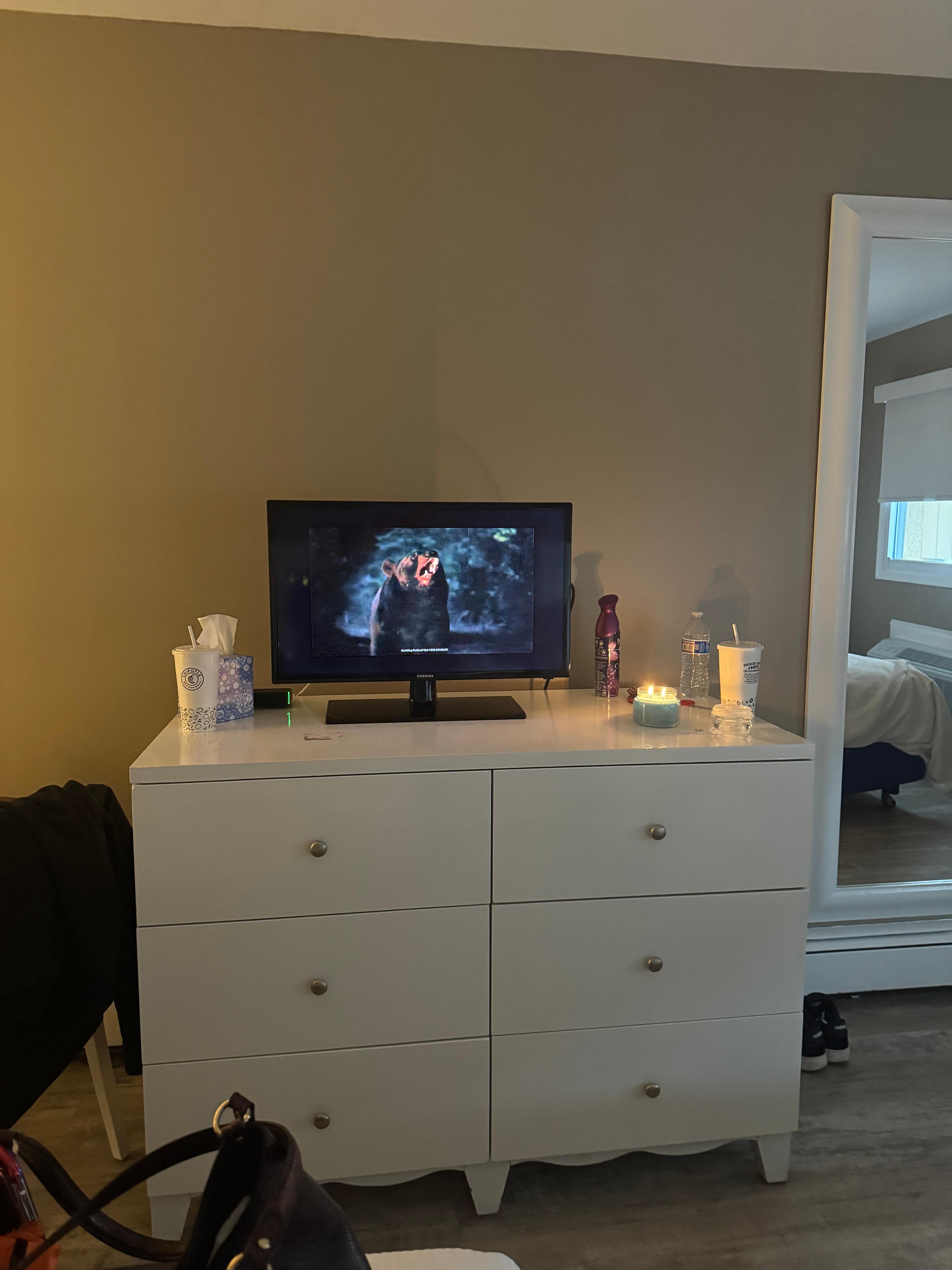 TV in beachside
Room