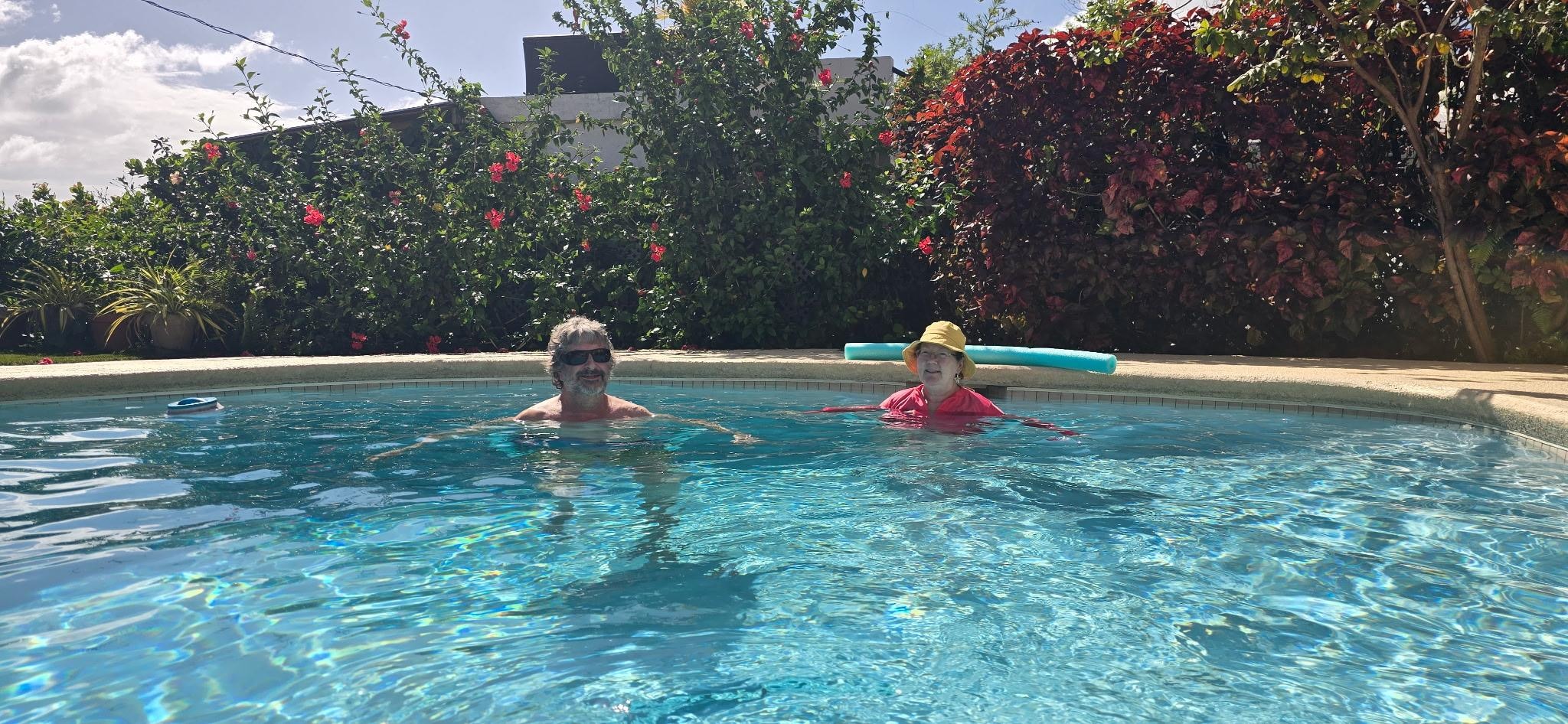 Beautiful pool. Very comfortable 