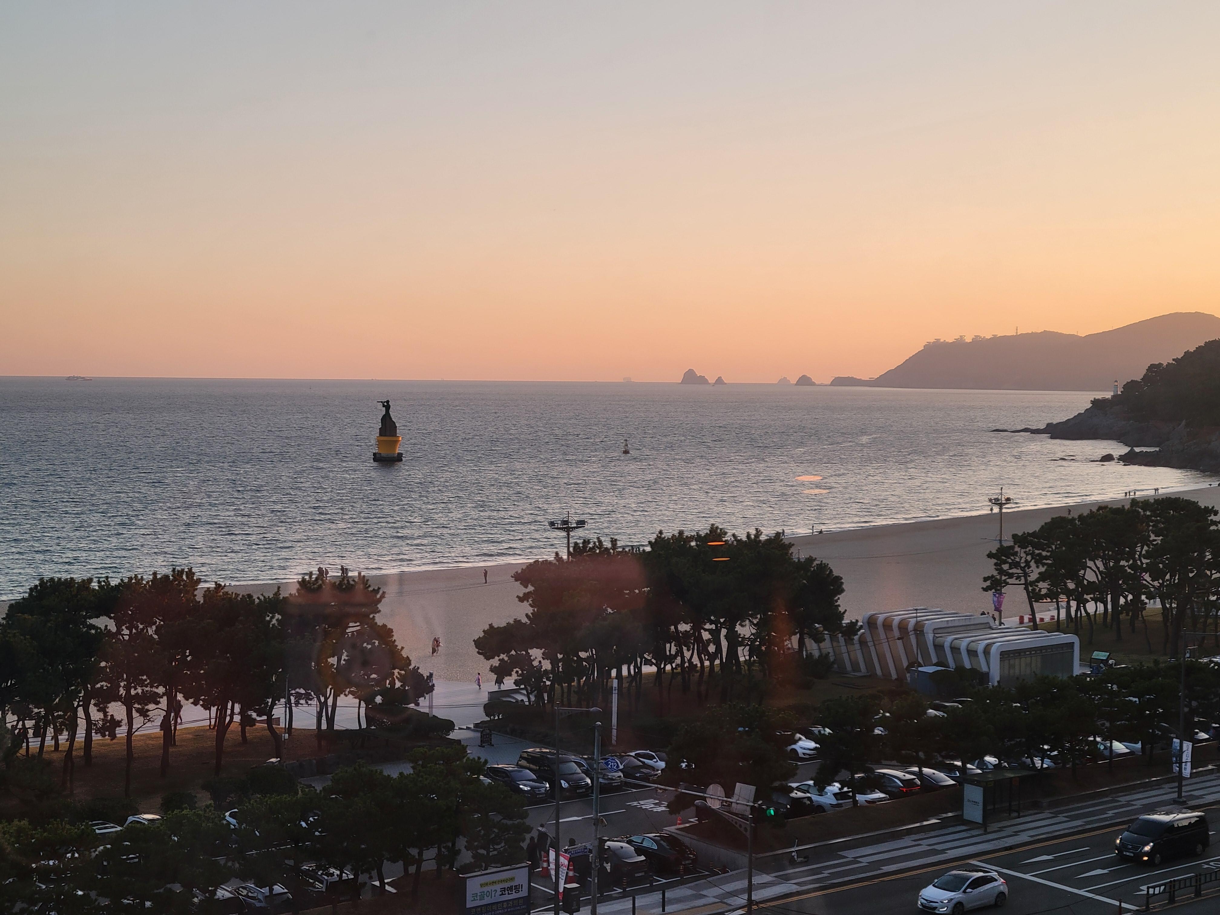 お部屋からの夕方