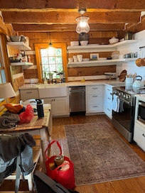 Well appointed kitchen with everything you need!