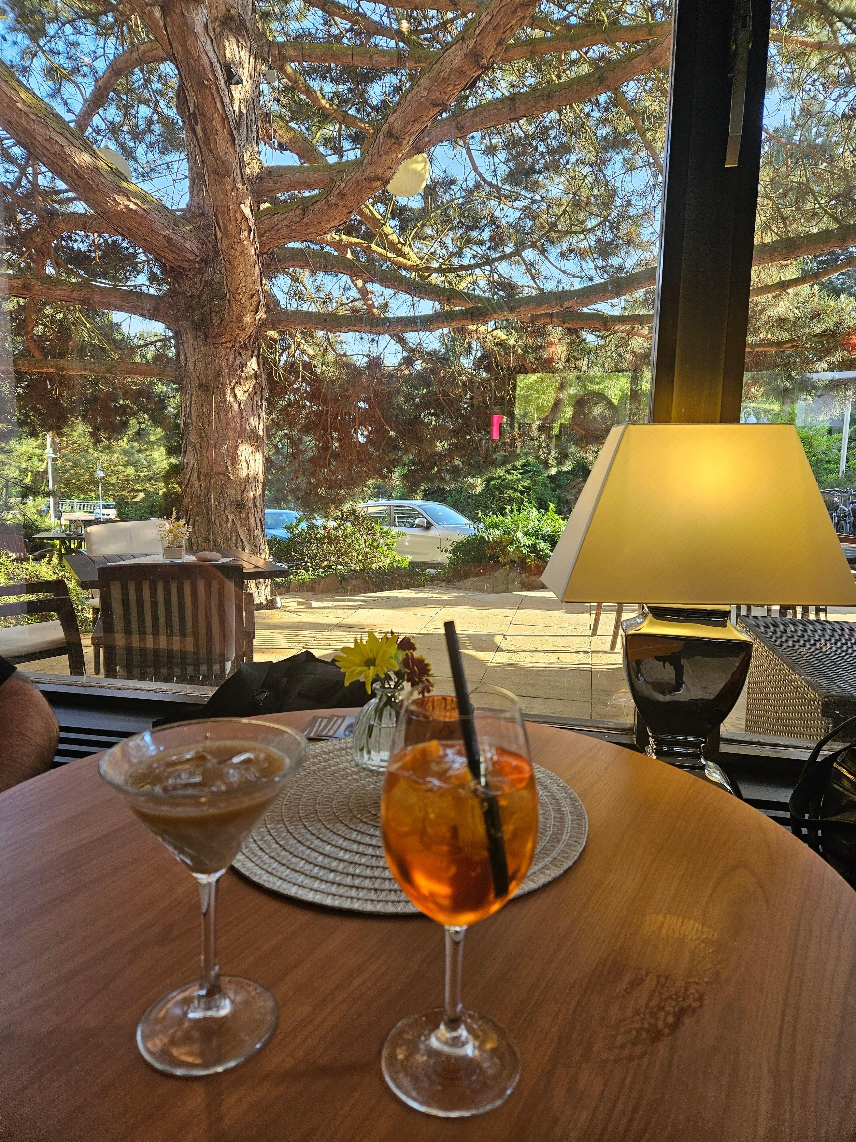 Trink am Abend in der Hotelbar