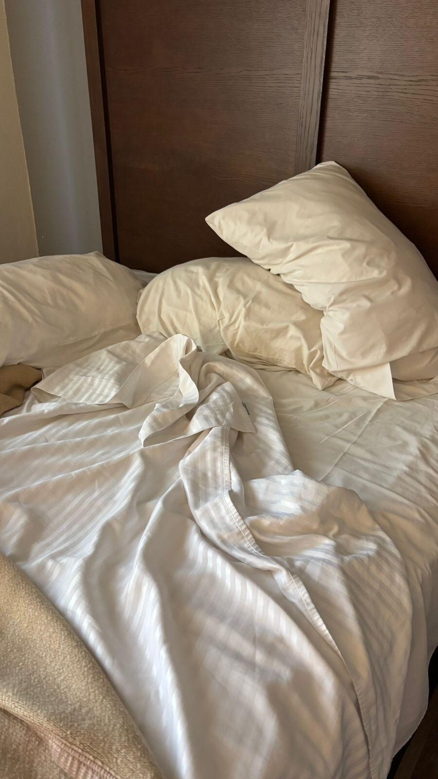 ALMOHADAS AMARILLAS