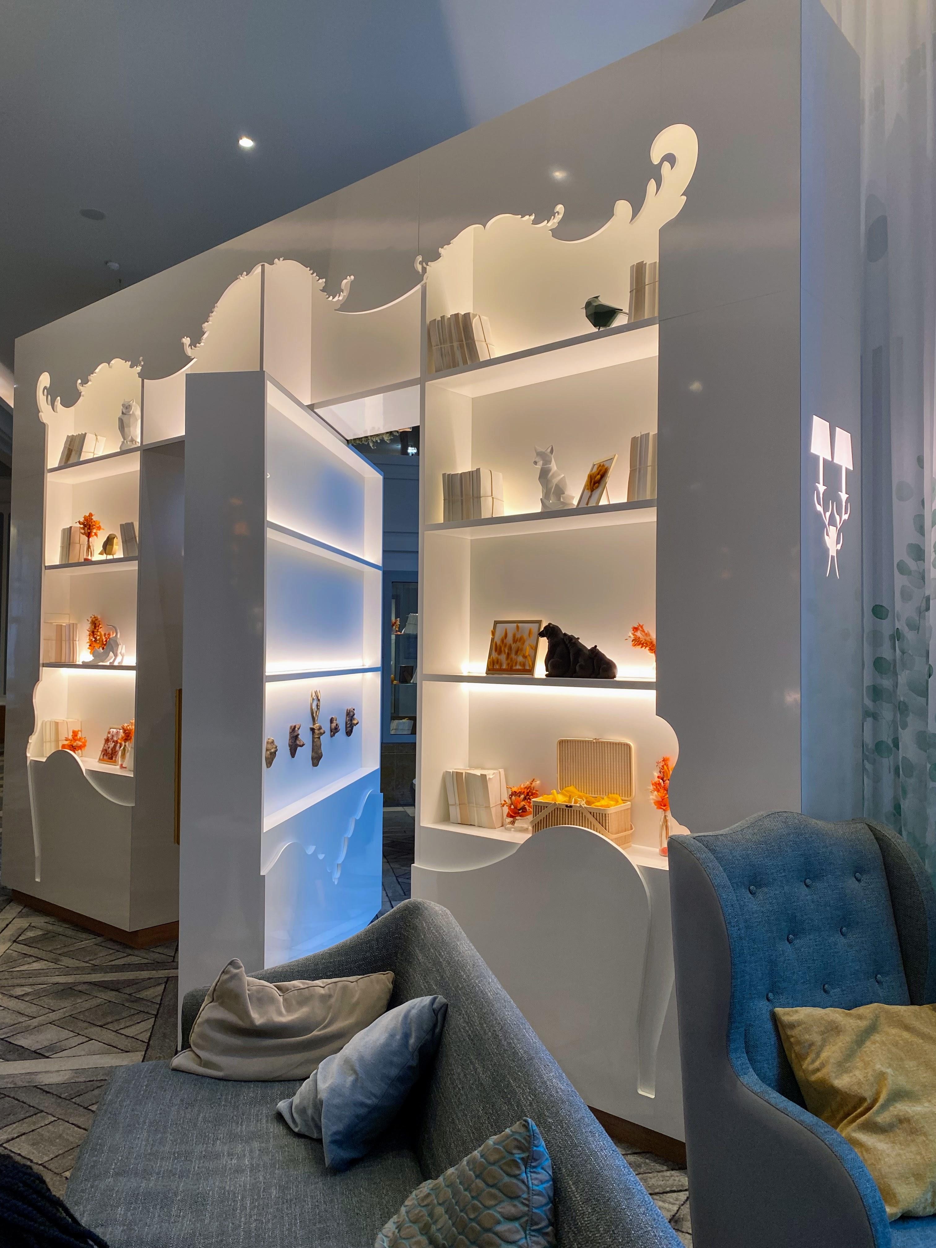 Lobby area sitting space