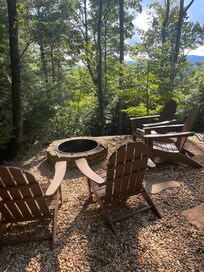 Fire pit area was very nice !!