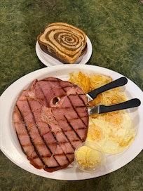 Breakfast for two and more!