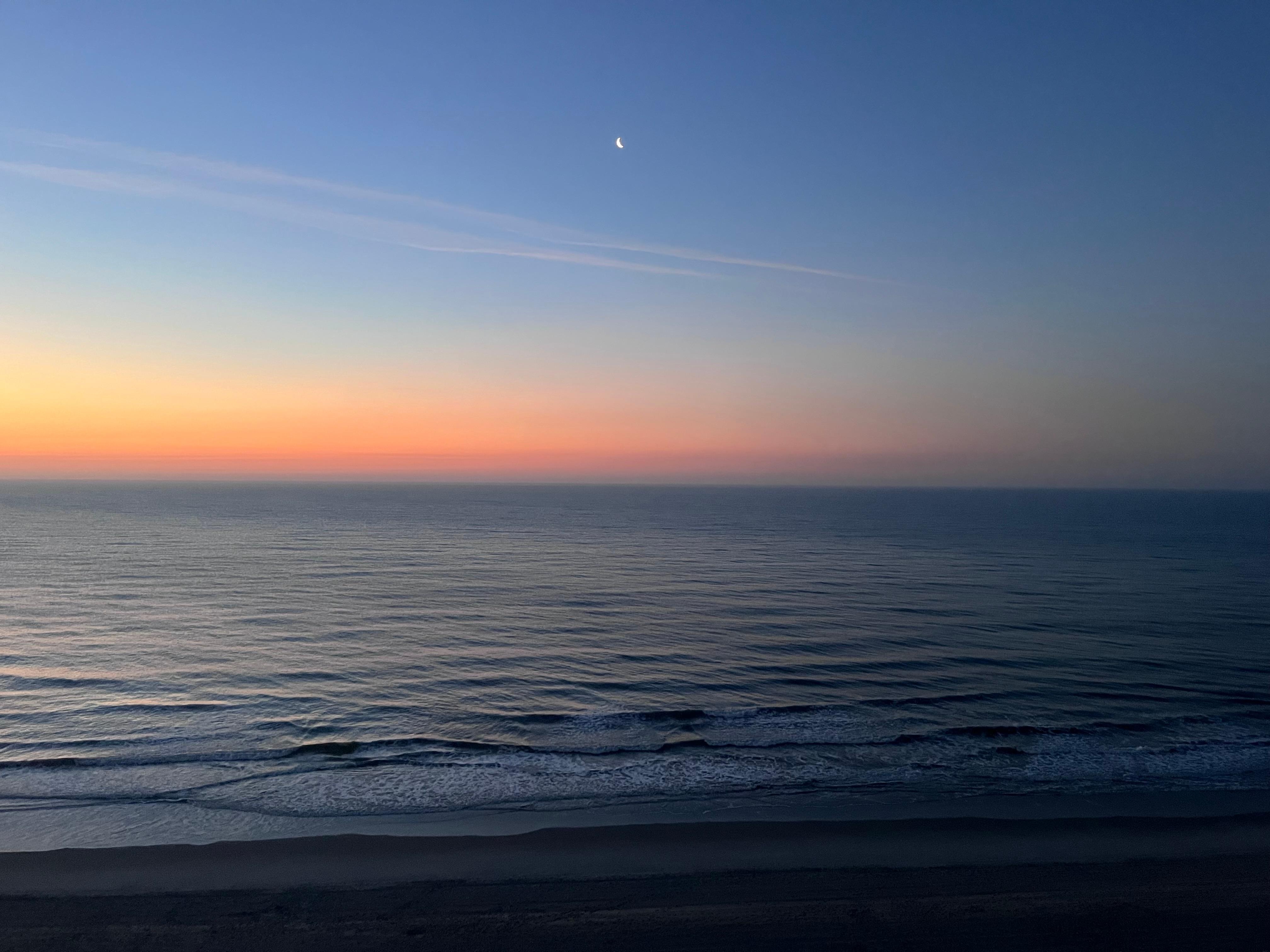 Gorgeous view of the sunrise! 