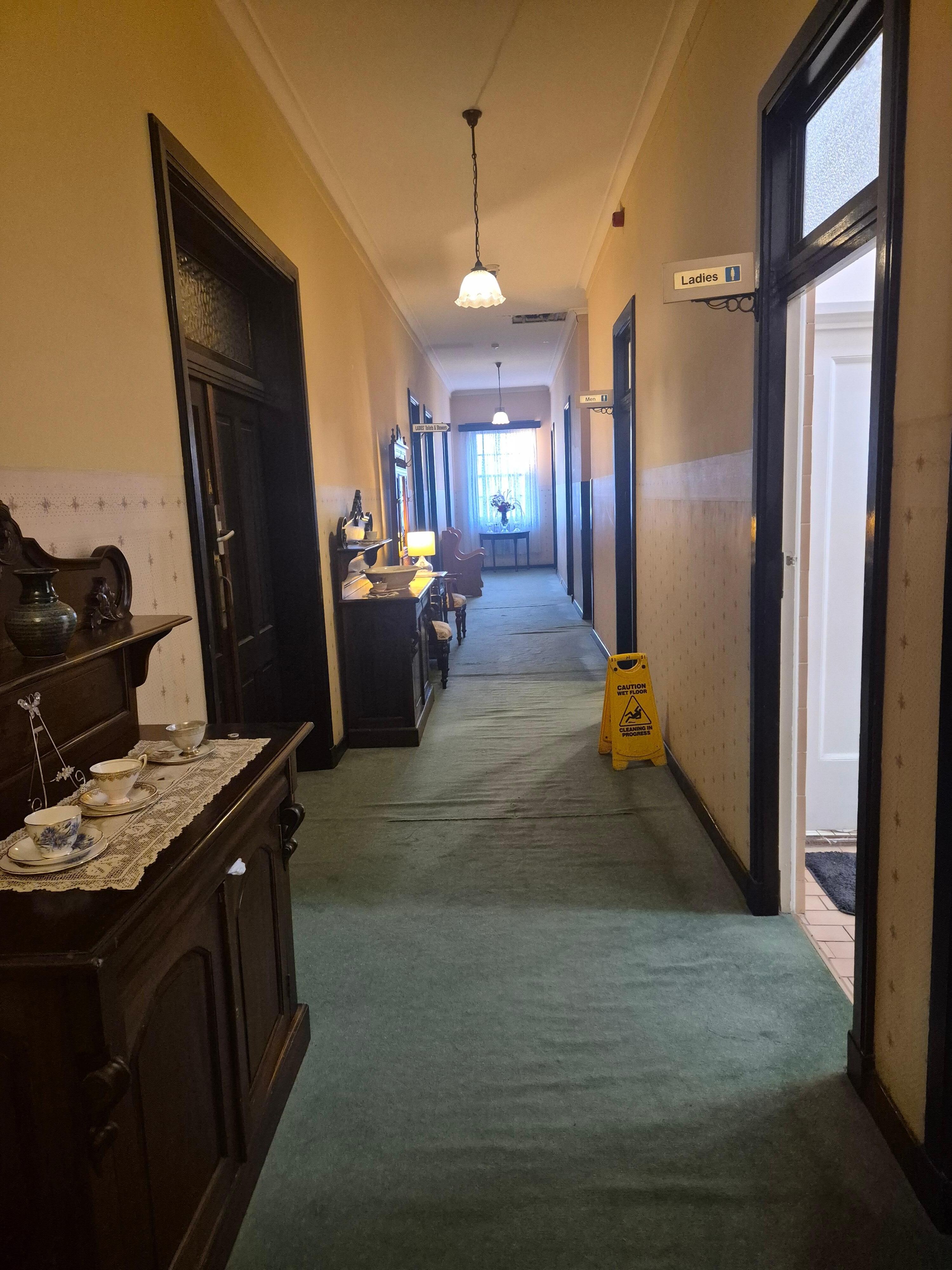 Hallway with all bedrooms off.
