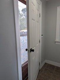 This is how we found the door early in the morning, visibly open. Host noted that it can't be locked. It gets stuck on the floor making it difficult to open and close.