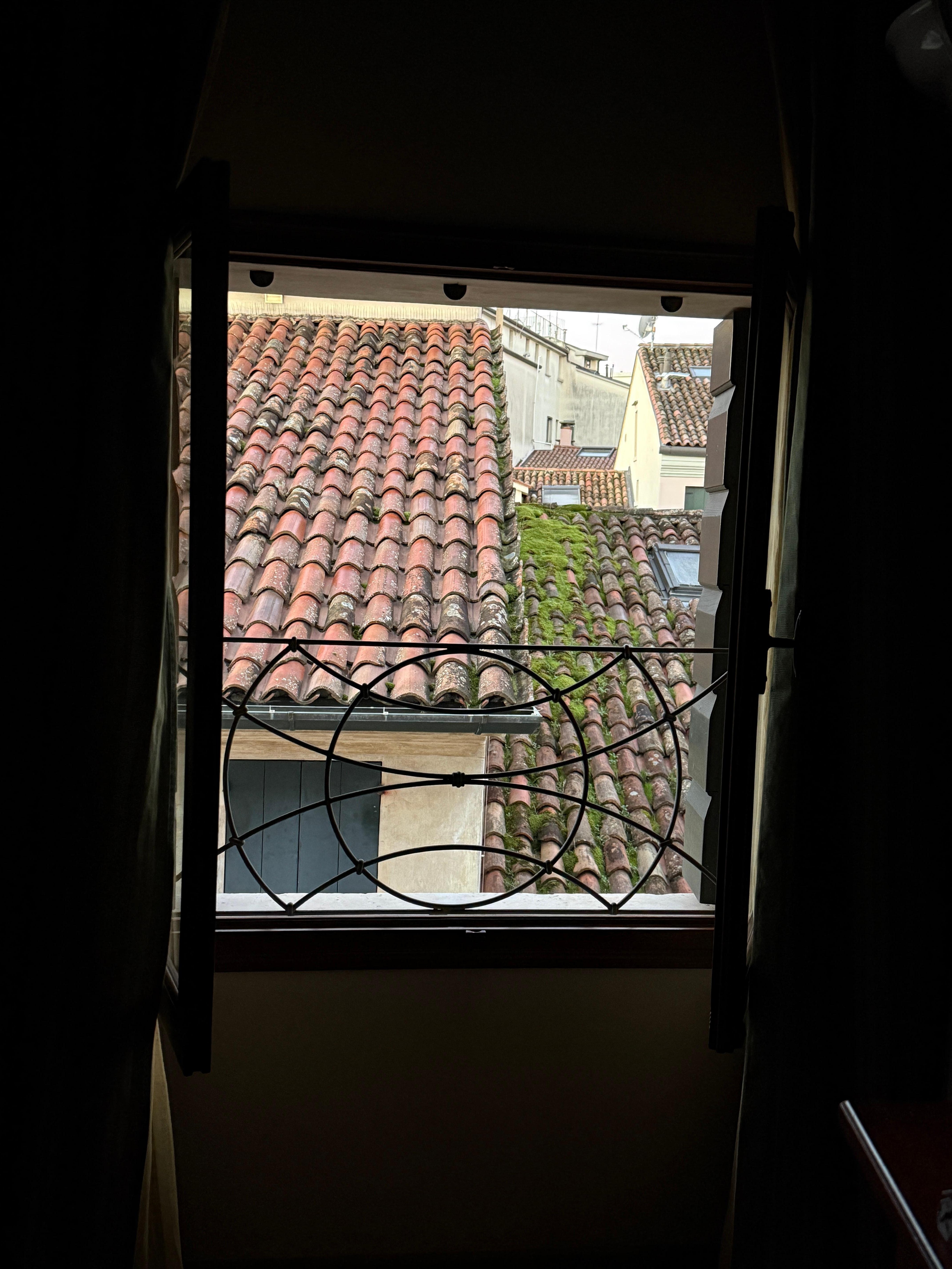 Room was spacious, kettle and tea but no coffee, not much for toiletries but still loved the space