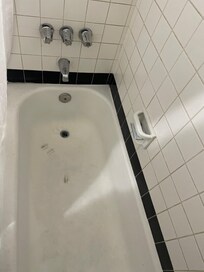 Tub