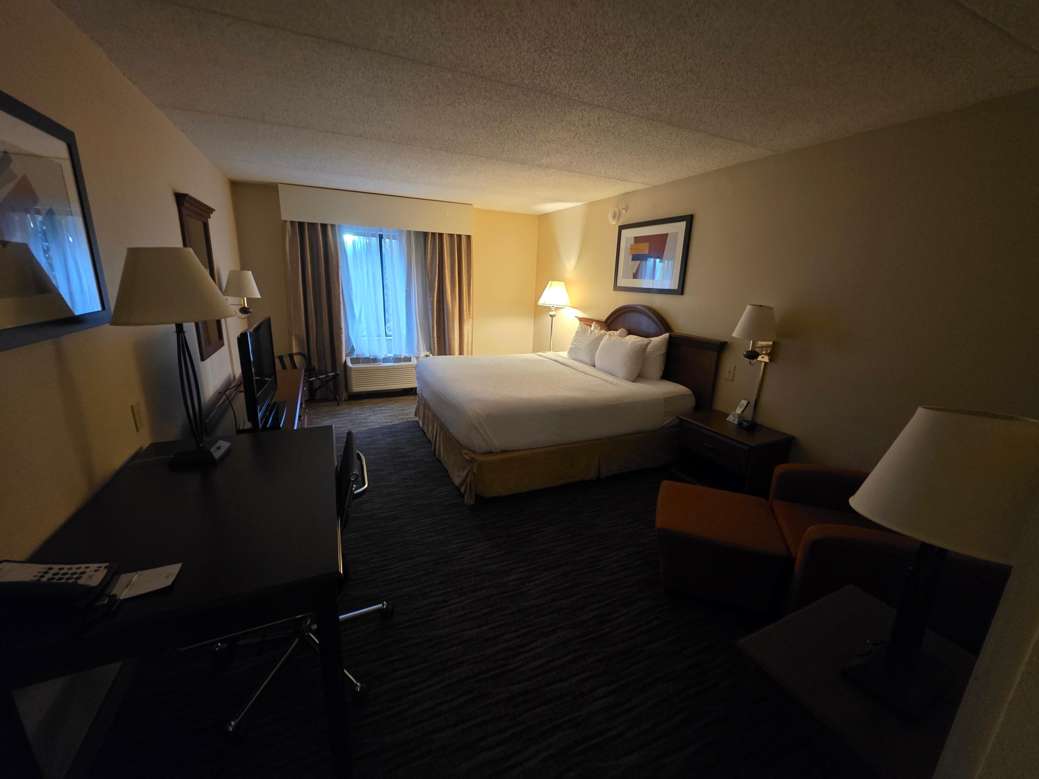 Roomy & comfortable. 