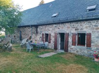 Extérieur maison Jardin spacieux.