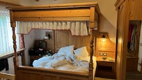 Wide bed