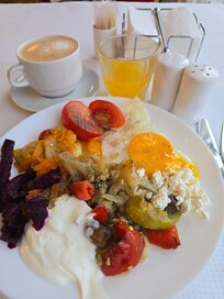 Great breakfast selection and can definitely recommend my favourite - the fish and the vegetable selection!