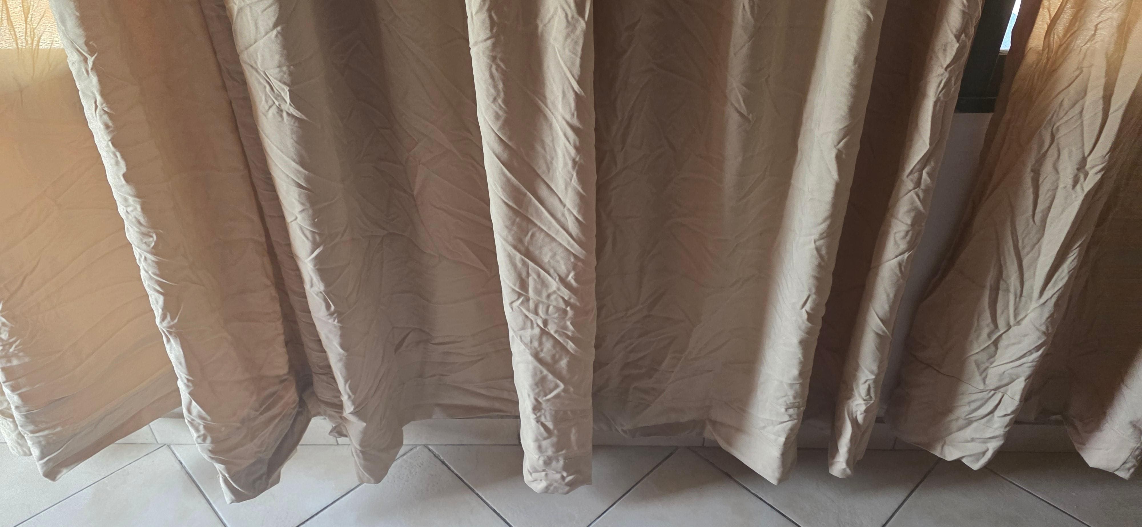 Cortinas arrugads feas igual que las sábanas 