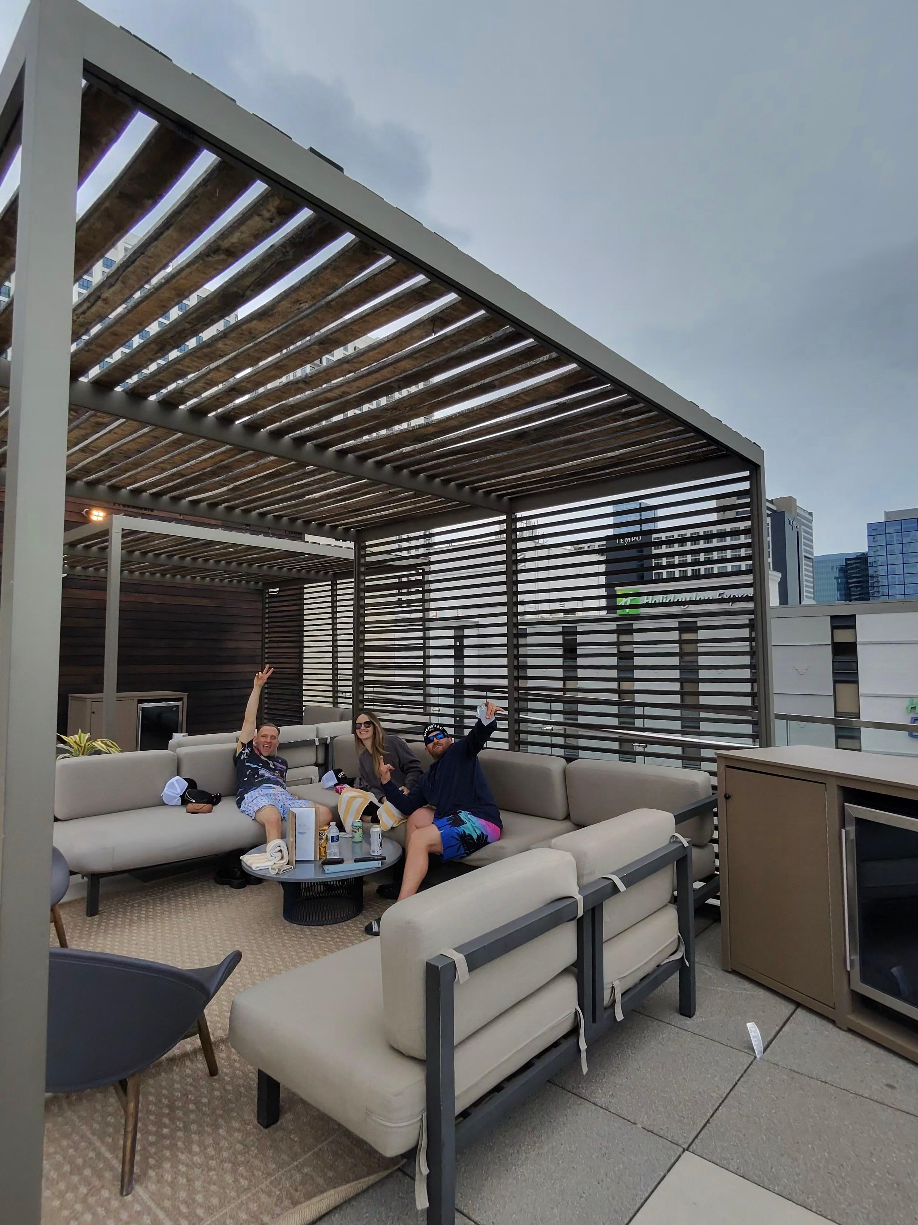 Roof pool deck