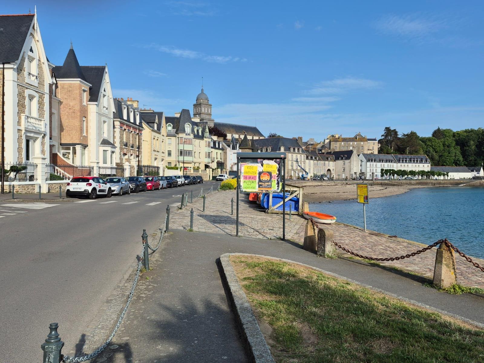 St Malo Seafront and restaurants.