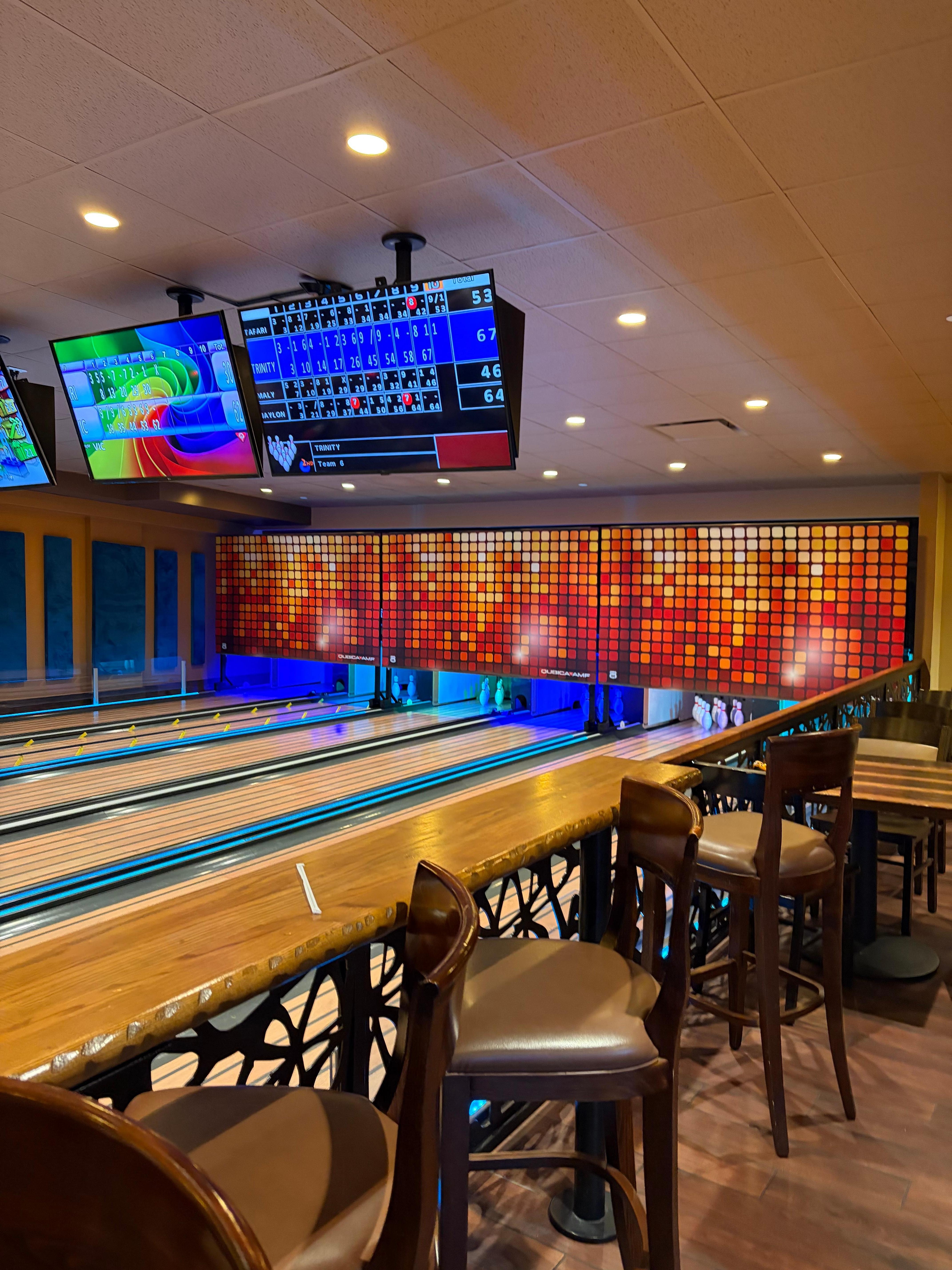 Bowling alley 
