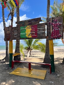 Taller de Bomba N’Zambi just a short walk from Aquatika