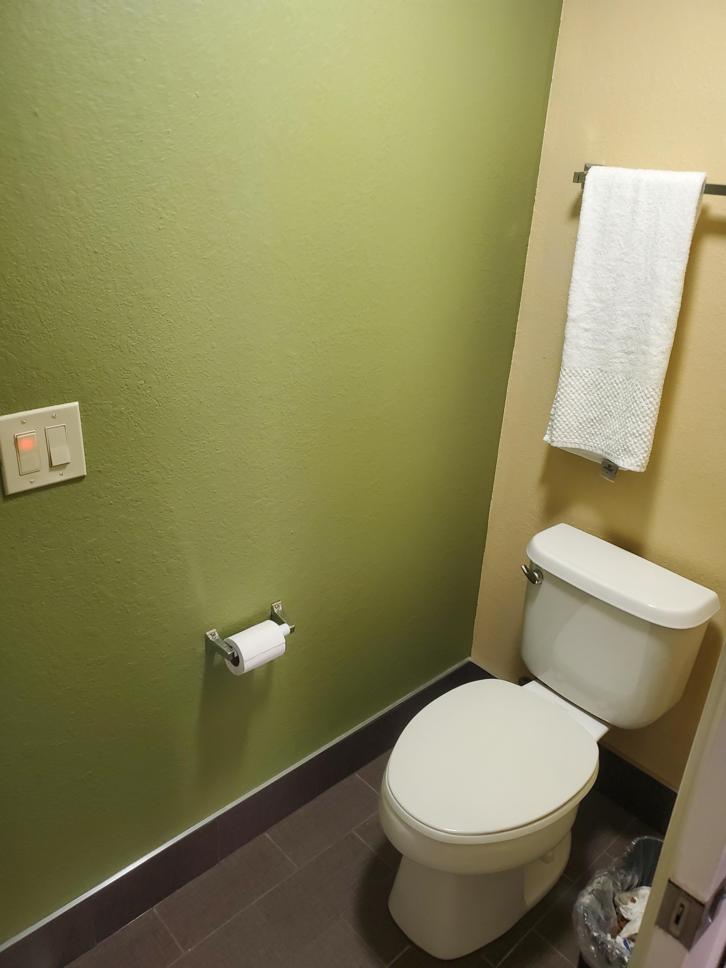 Toliet