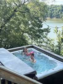 Hot tub overlooking Cumberland