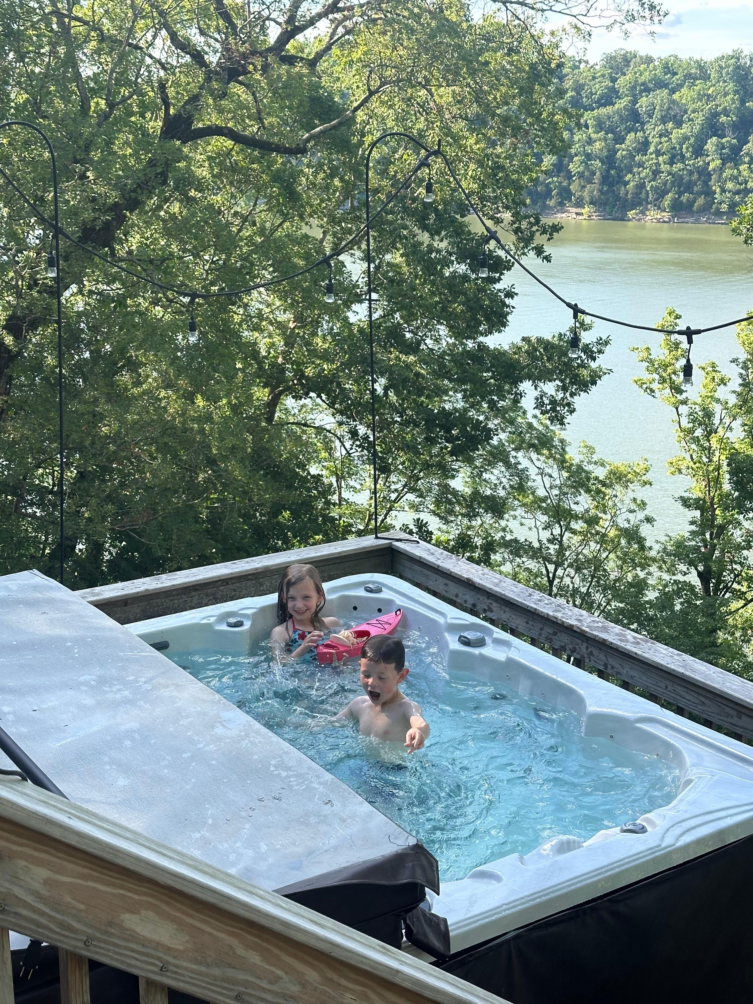 Hot tub overlooking Cumberland