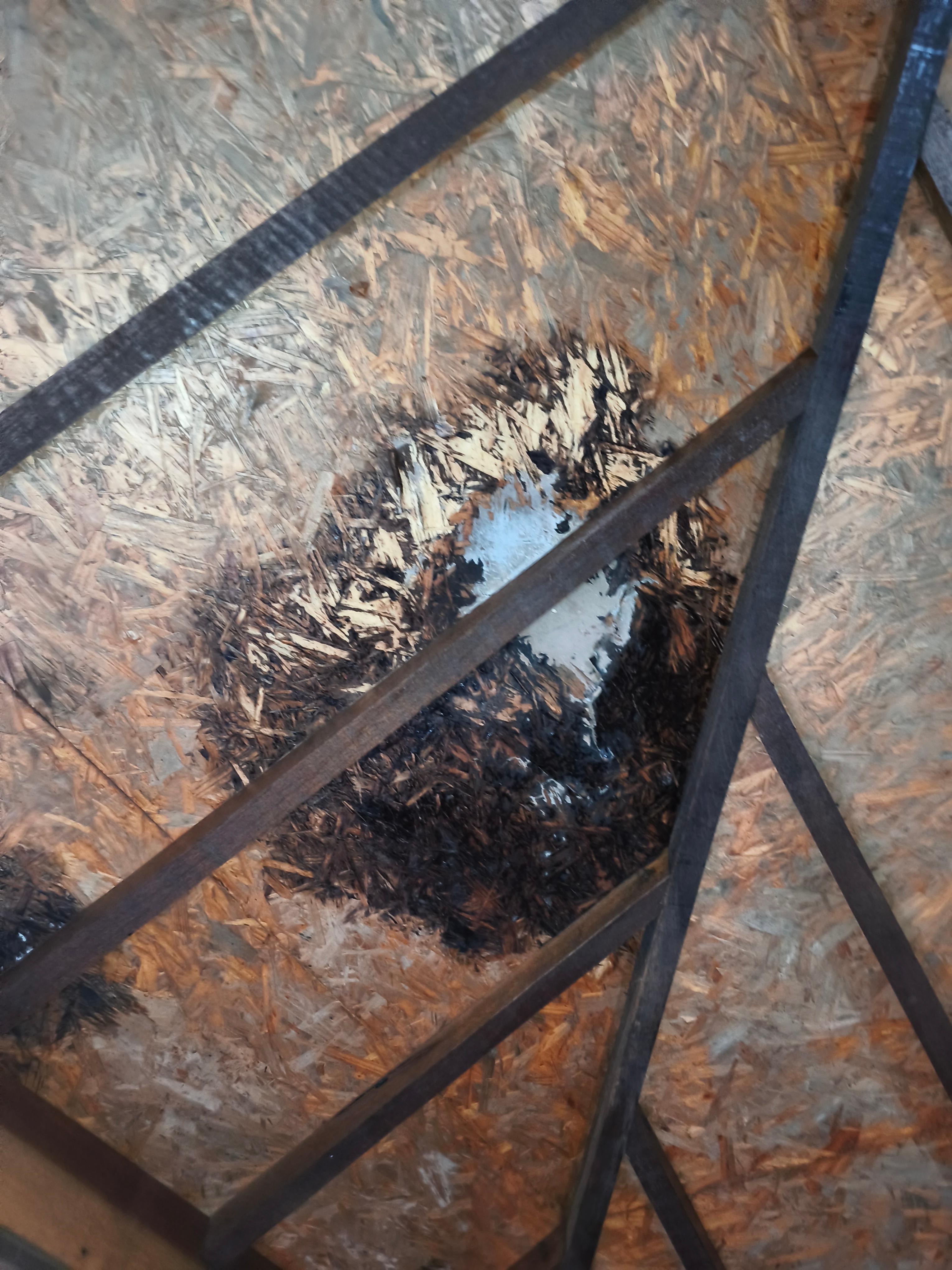 Goteiras no teto quando chove vários pontos