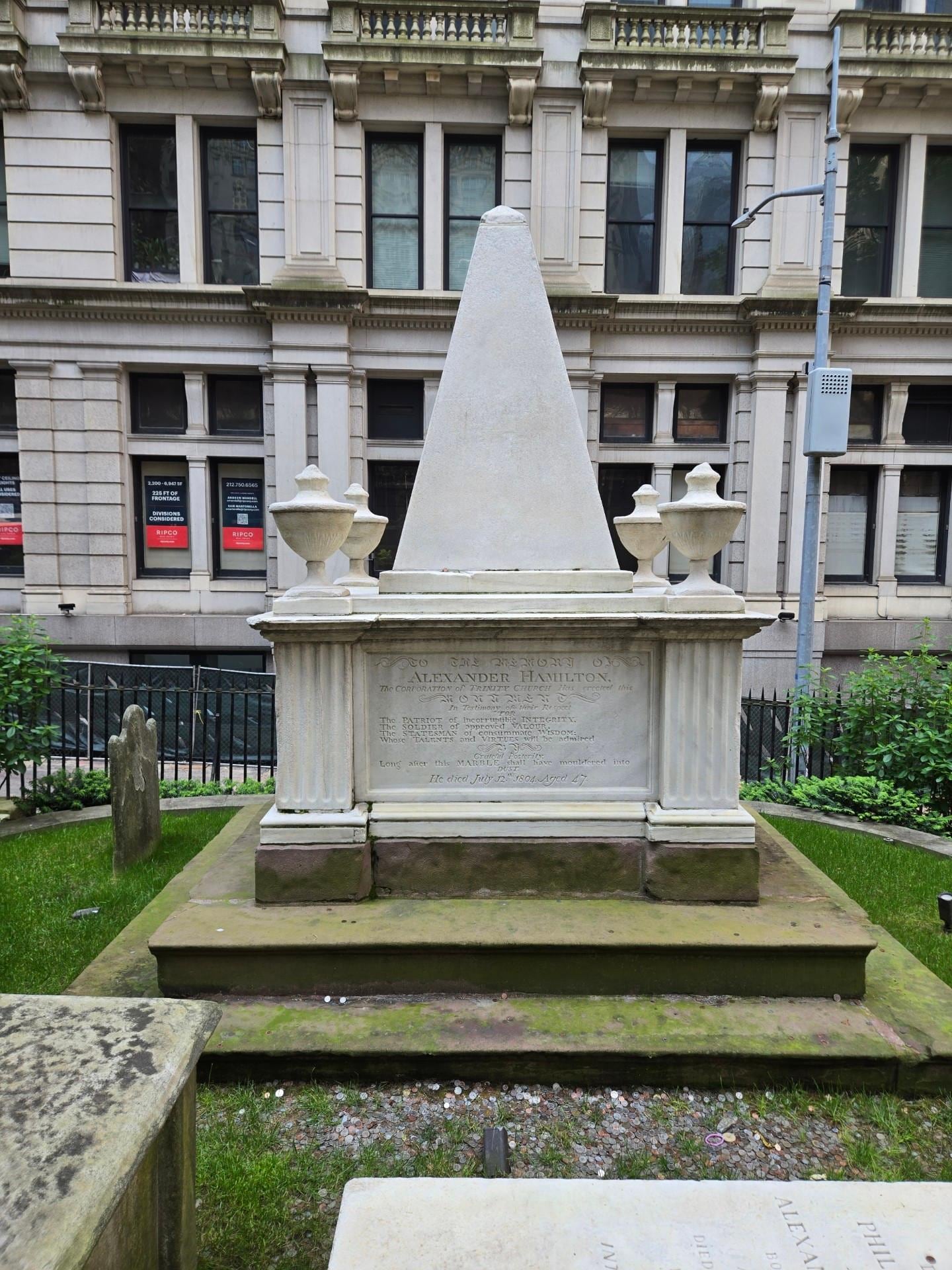 Alexander Hamilton grave