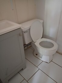 Disgusting bathroom