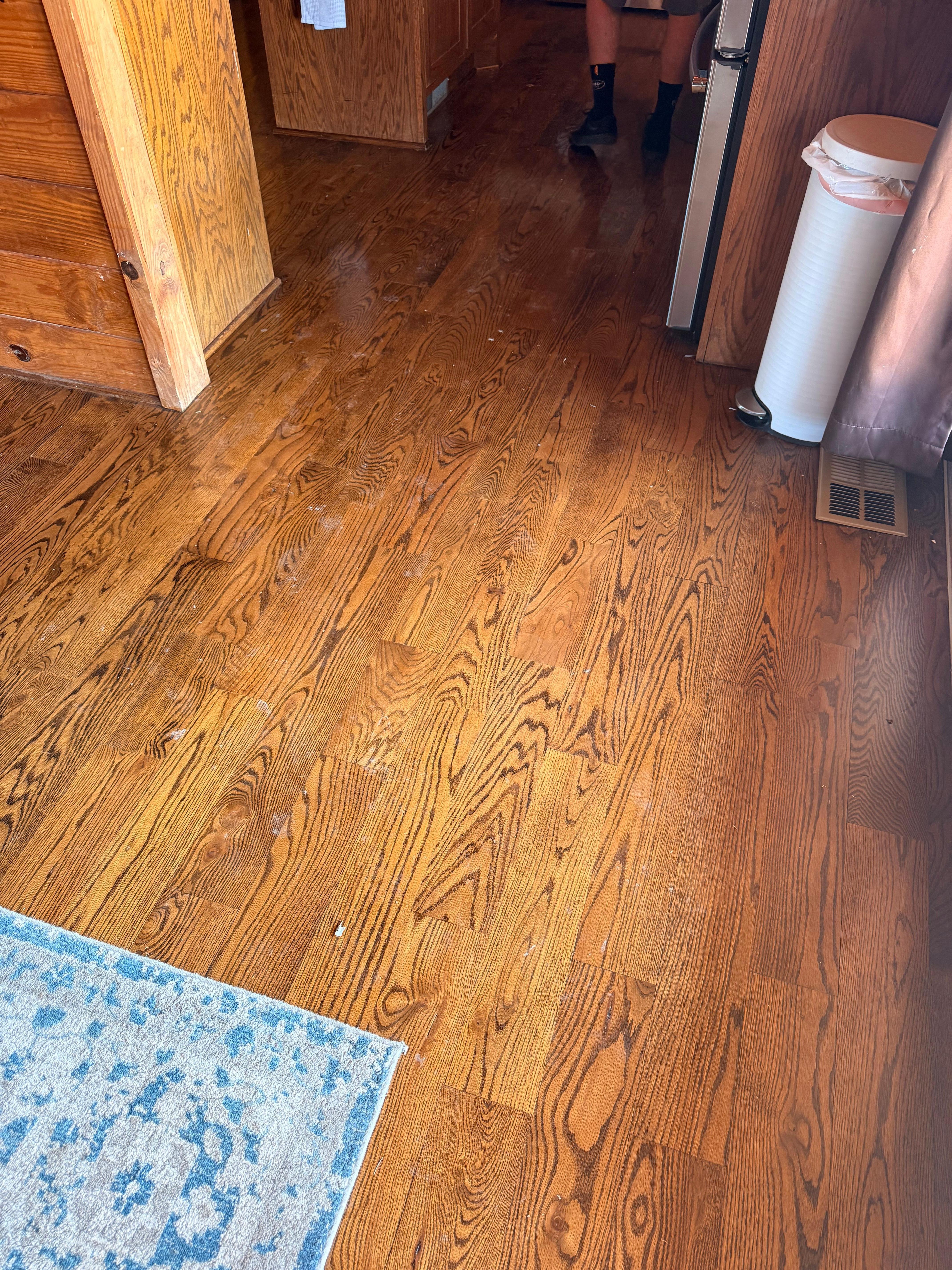 Arrived to a dirty floor.