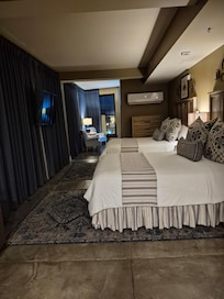 Very comfortable bed