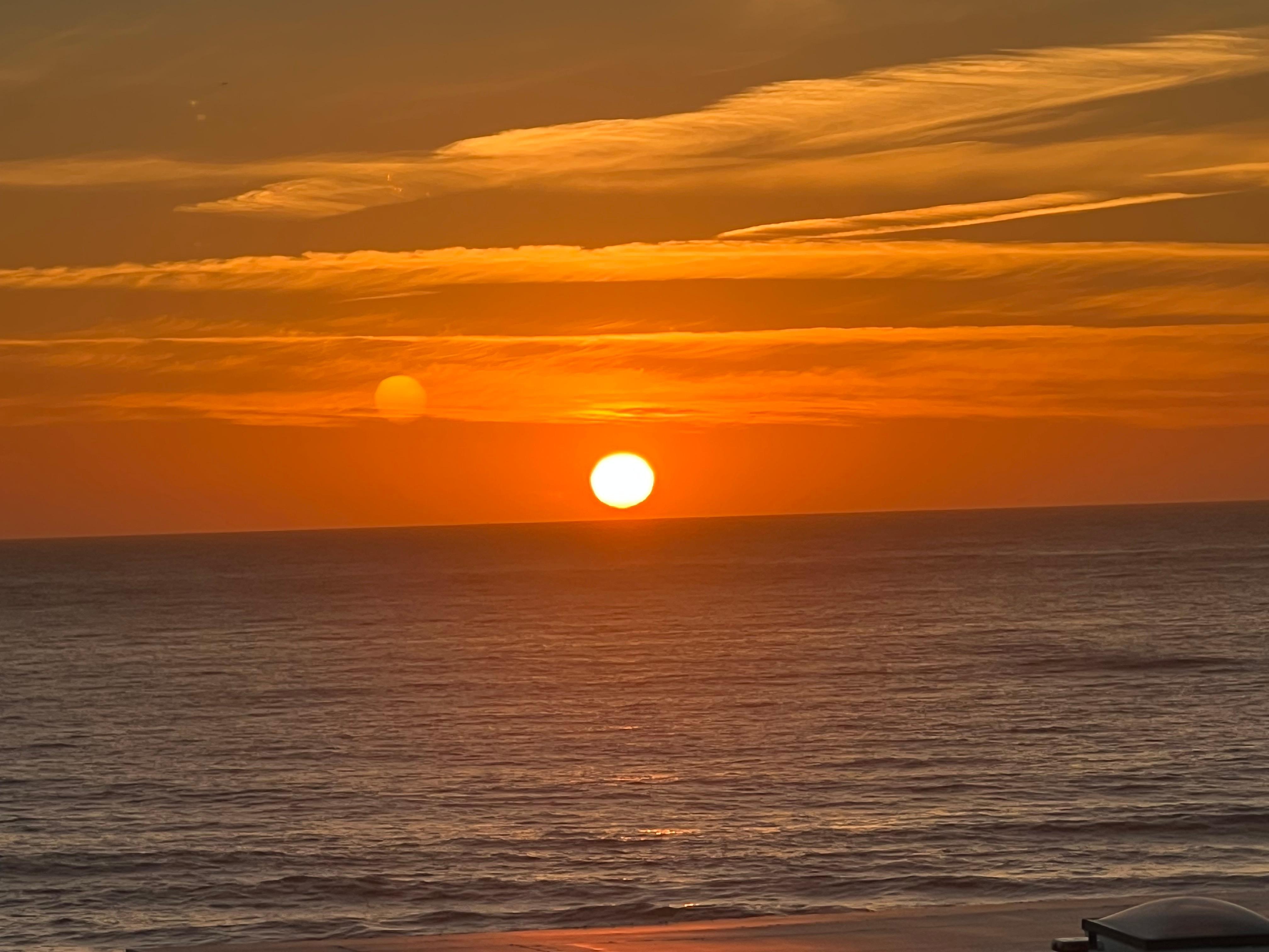 Beautiful sunsets to watch from the comfort of the living room with a huge windows!