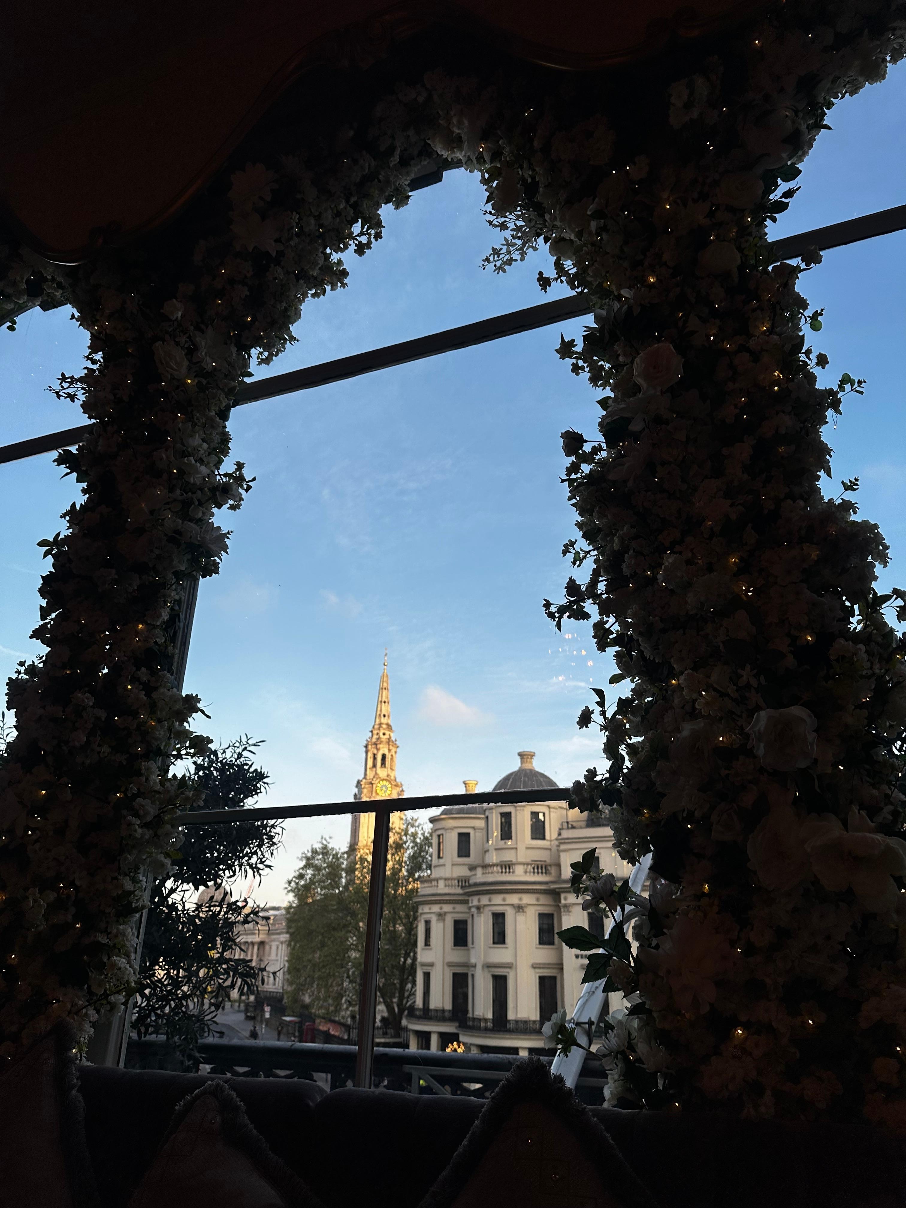 Breakfast dining room views 
