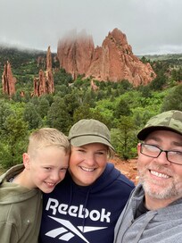 Less than 10 minute drive to garden of the gods