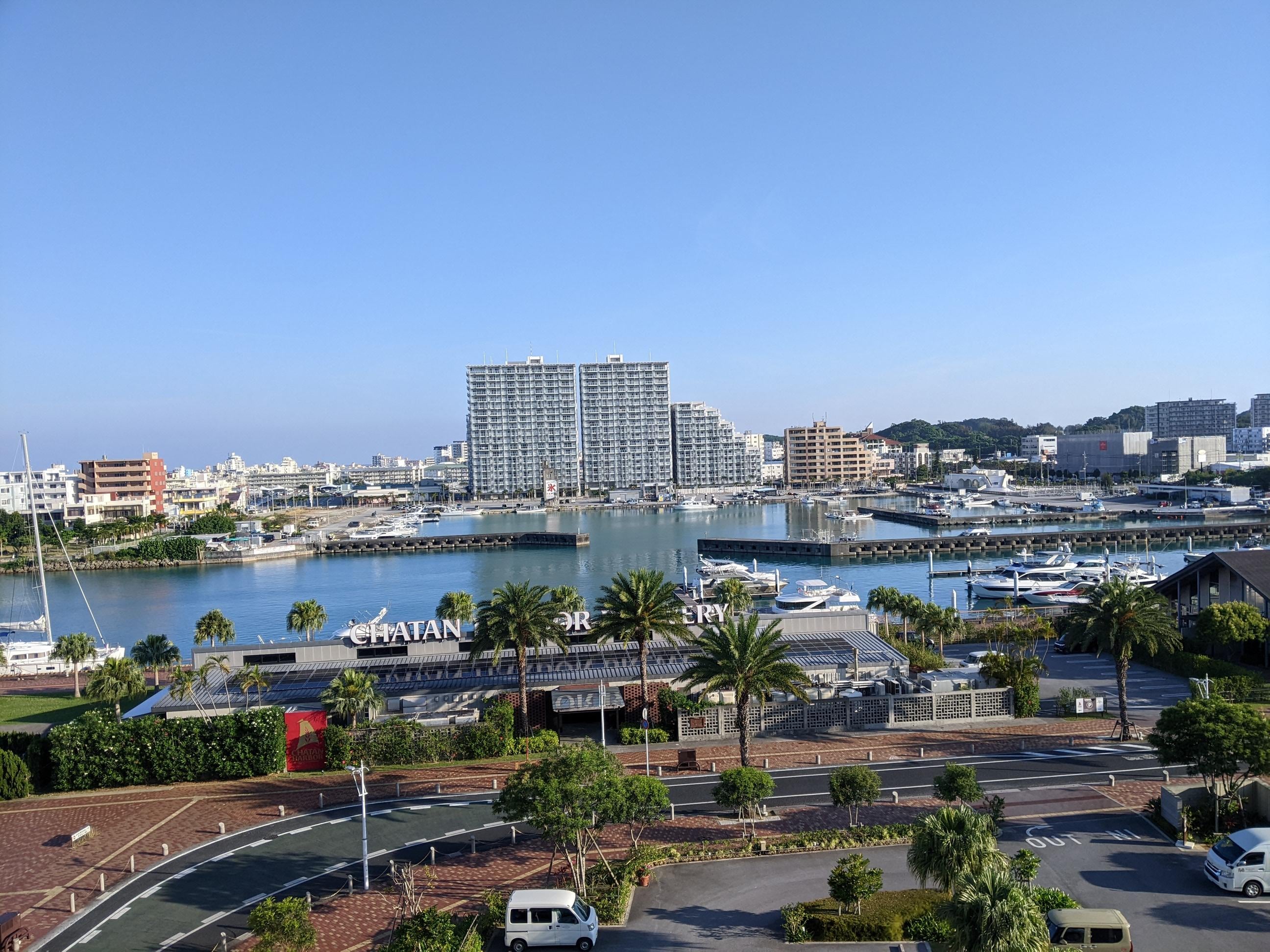 窓からは、北谷ハーバービューが一望でき最高の景色でした。