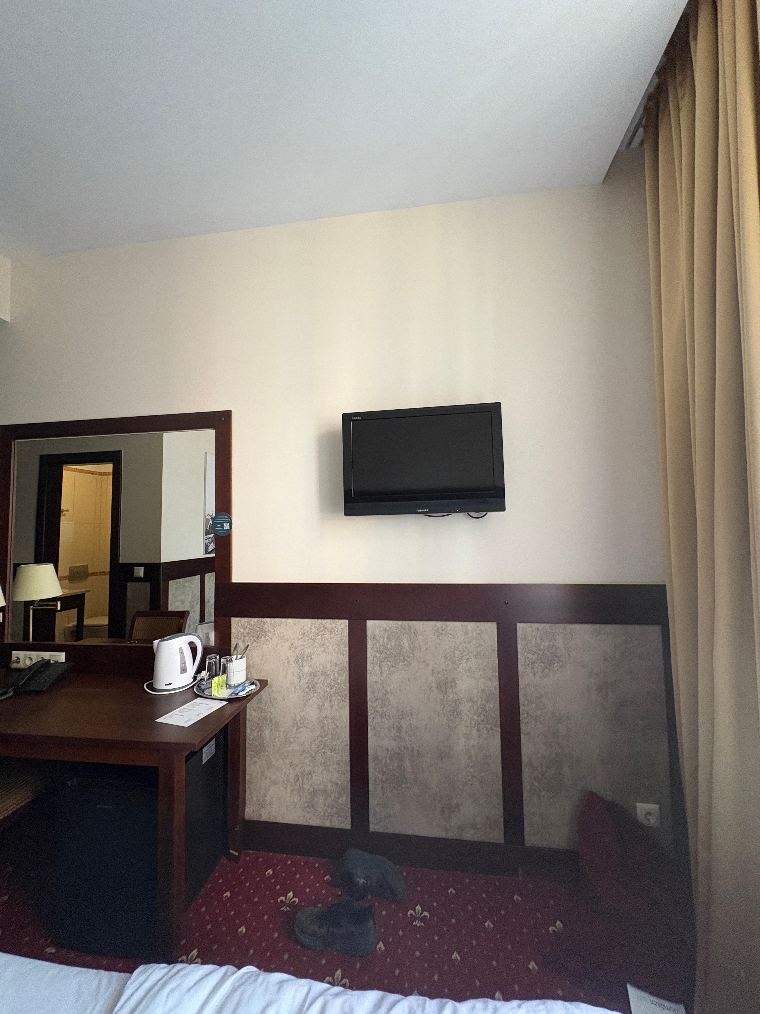 3 Chanels old and tiny