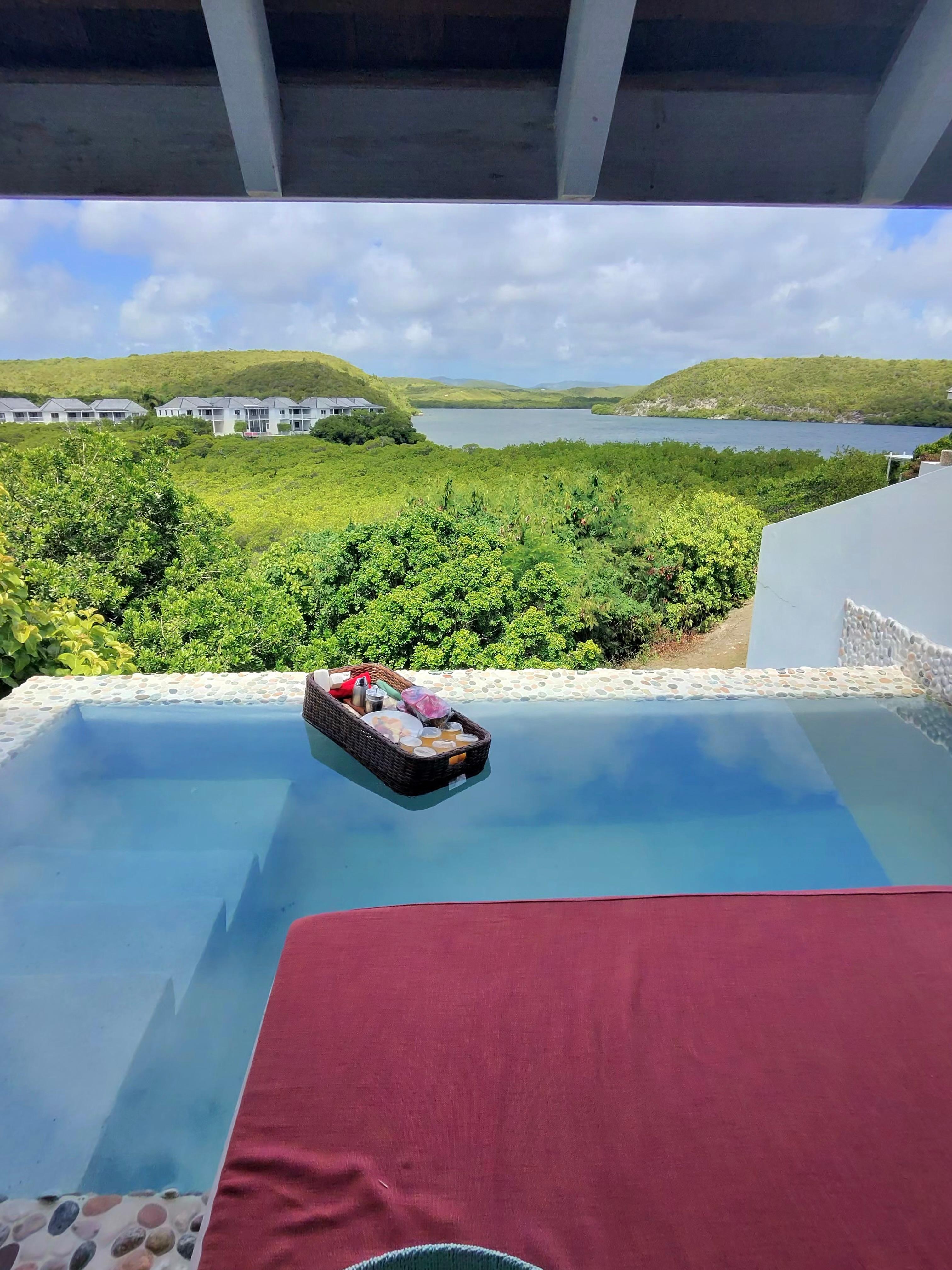 Floating Breakfast