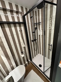 bath area, view from door