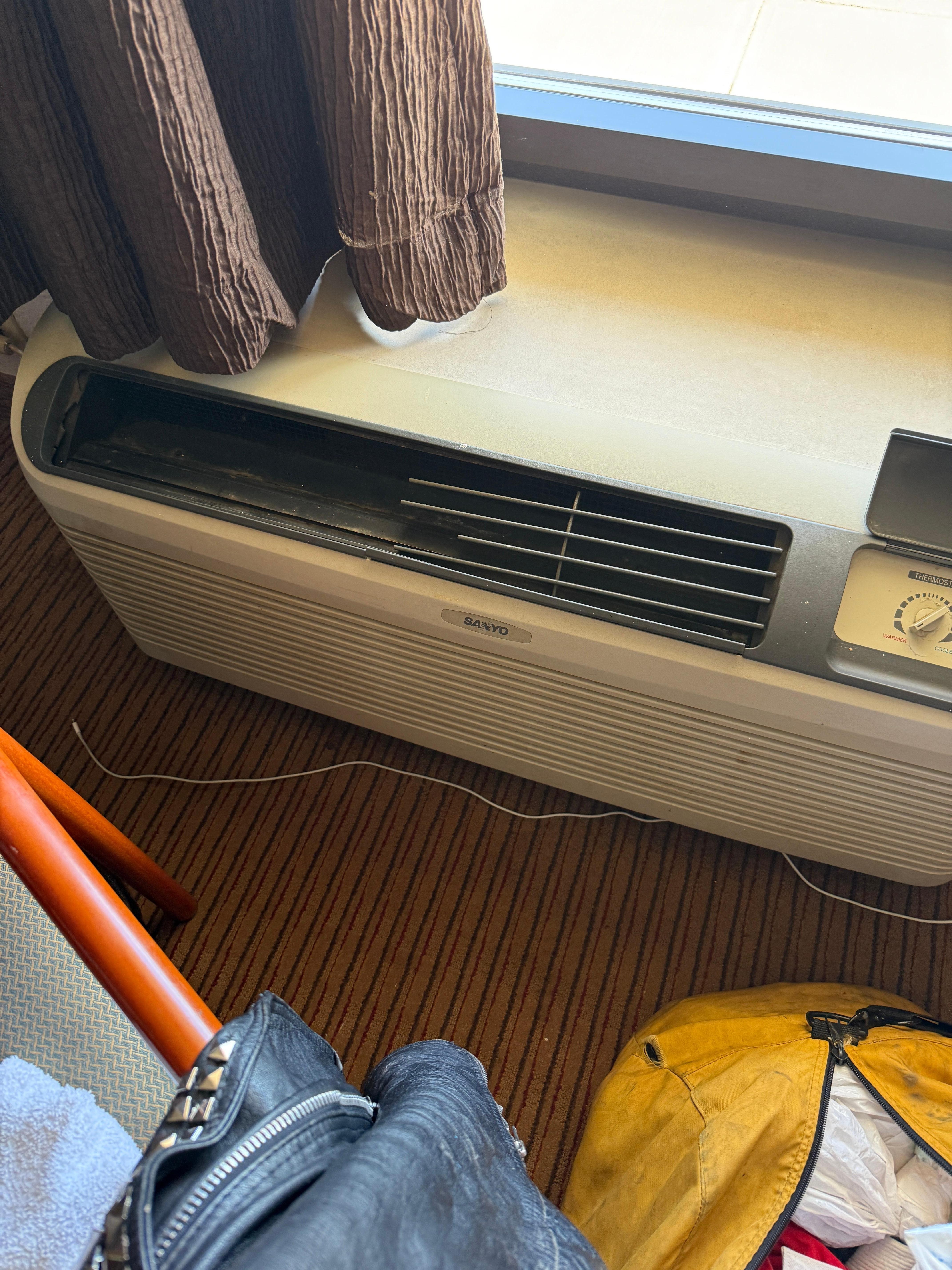 This thing just pumped out constant heat so it’s impossible to feel comfort. 