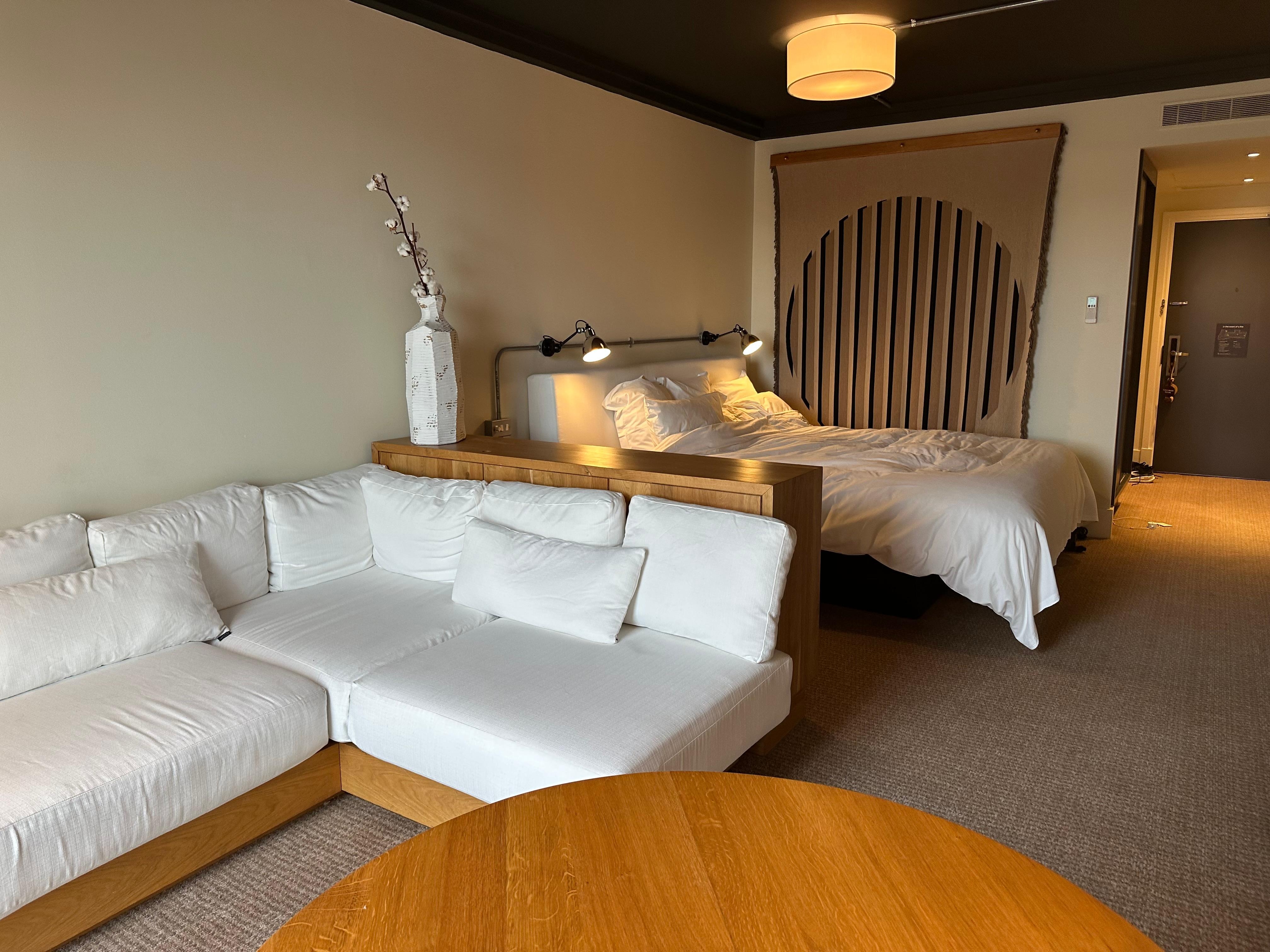 Studio Extra overlooking Shoreditch high street