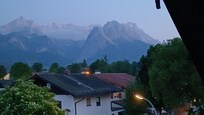 Blick zur Zugspitze, abends vom Balkon
