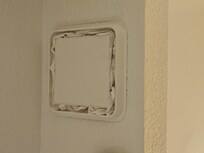 Bathroom exhaust fan